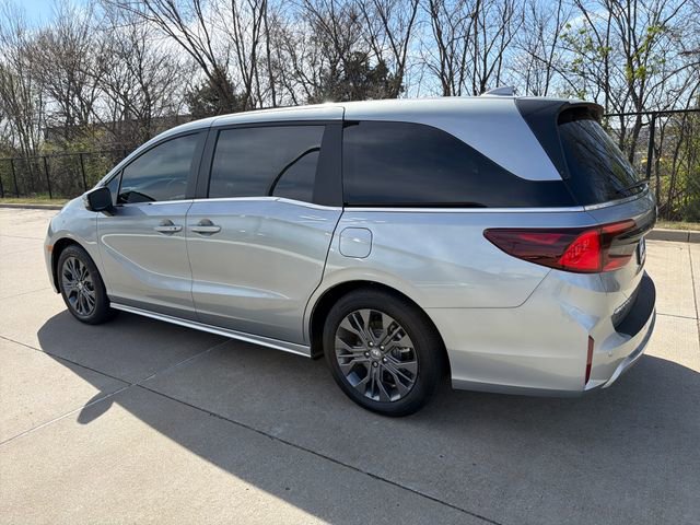 New 2026 Honda Odyssey Touring image 3