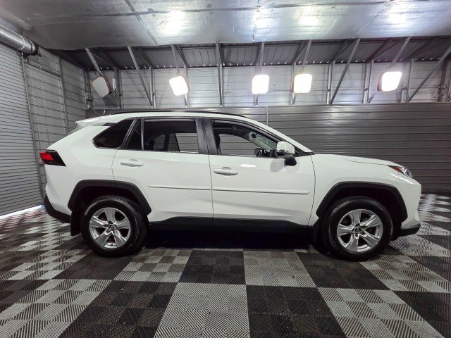 Used 2020 Toyota RAV4 XLE w/ Convenience Package AWD/4WD image 9