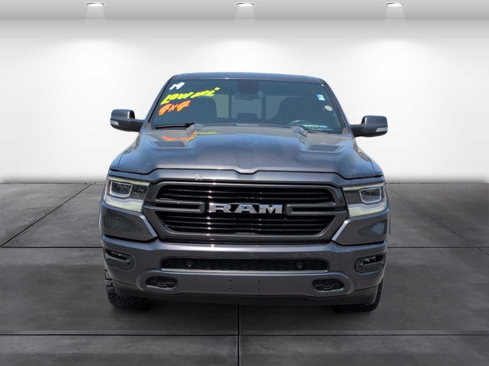 Used 2019 RAM 1500 Laramie w/ Sport Appearance Package image 4