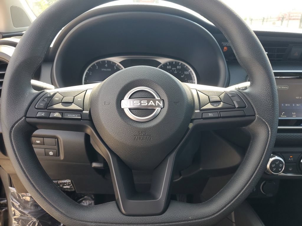 New 2025 Nissan Kicks Play S FWD image 21