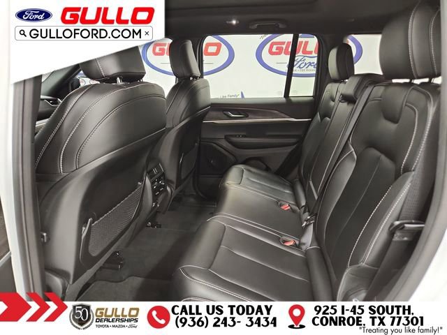 Used 2025 Jeep Grand Cherokee Limited image 14