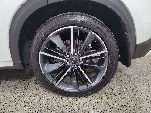 Certified 2025 INFINITI QX55 Luxe w/ Cargo Package AWD/4WD image 9