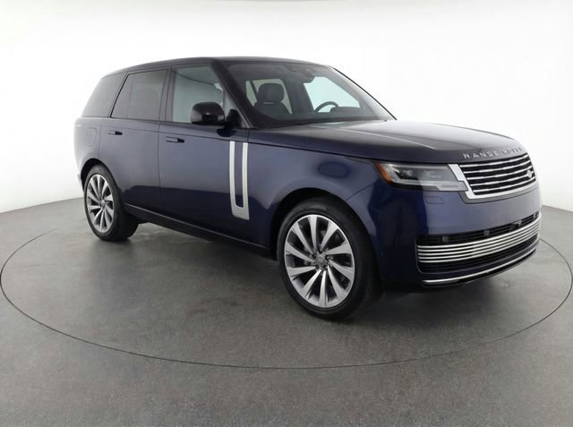 Certified 2025 Land Rover Range Rover SV image 18