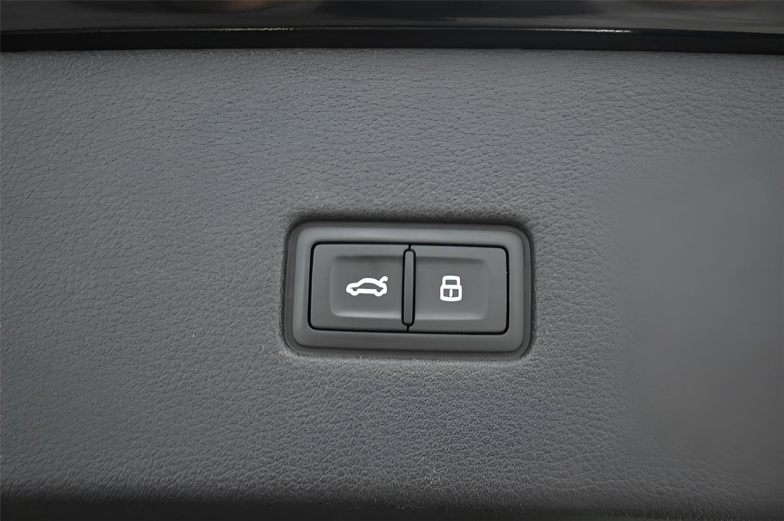 Used 2022 Audi SQ8 Premium Plus AWD/4WD image 17