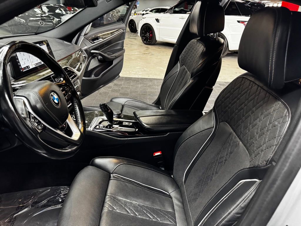 Used 2018 BMW 540i xDrive image 34