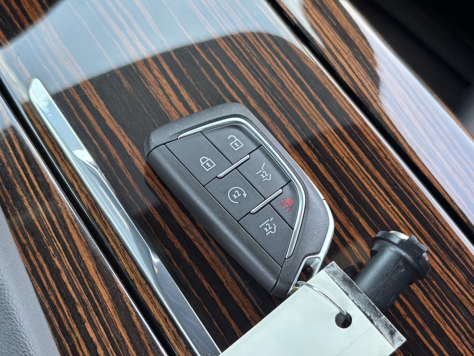 Used 2022 Cadillac Escalade Luxury AWD/4WD image 39