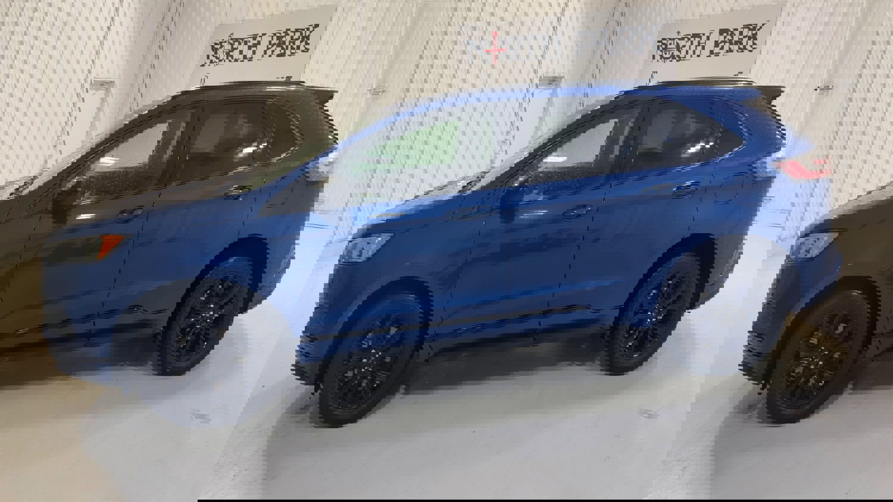 Used 2022 Ford Edge SE w/ Black Appearance Package image 6