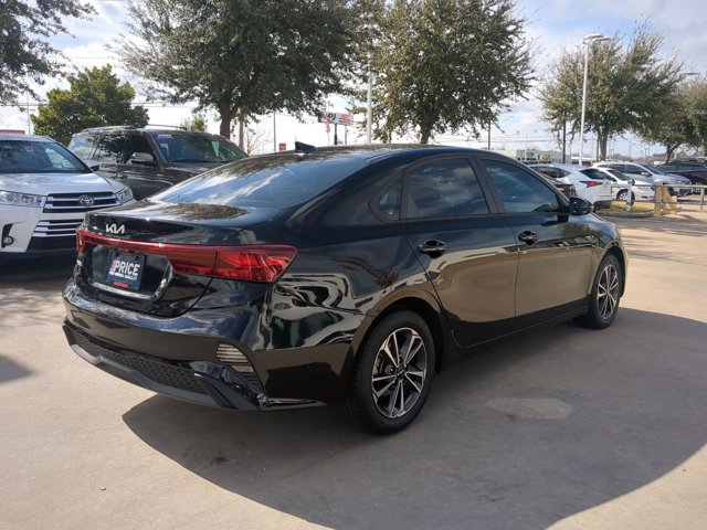 Used 2024 Kia Forte LXS w/ LXS Technology Package image 5