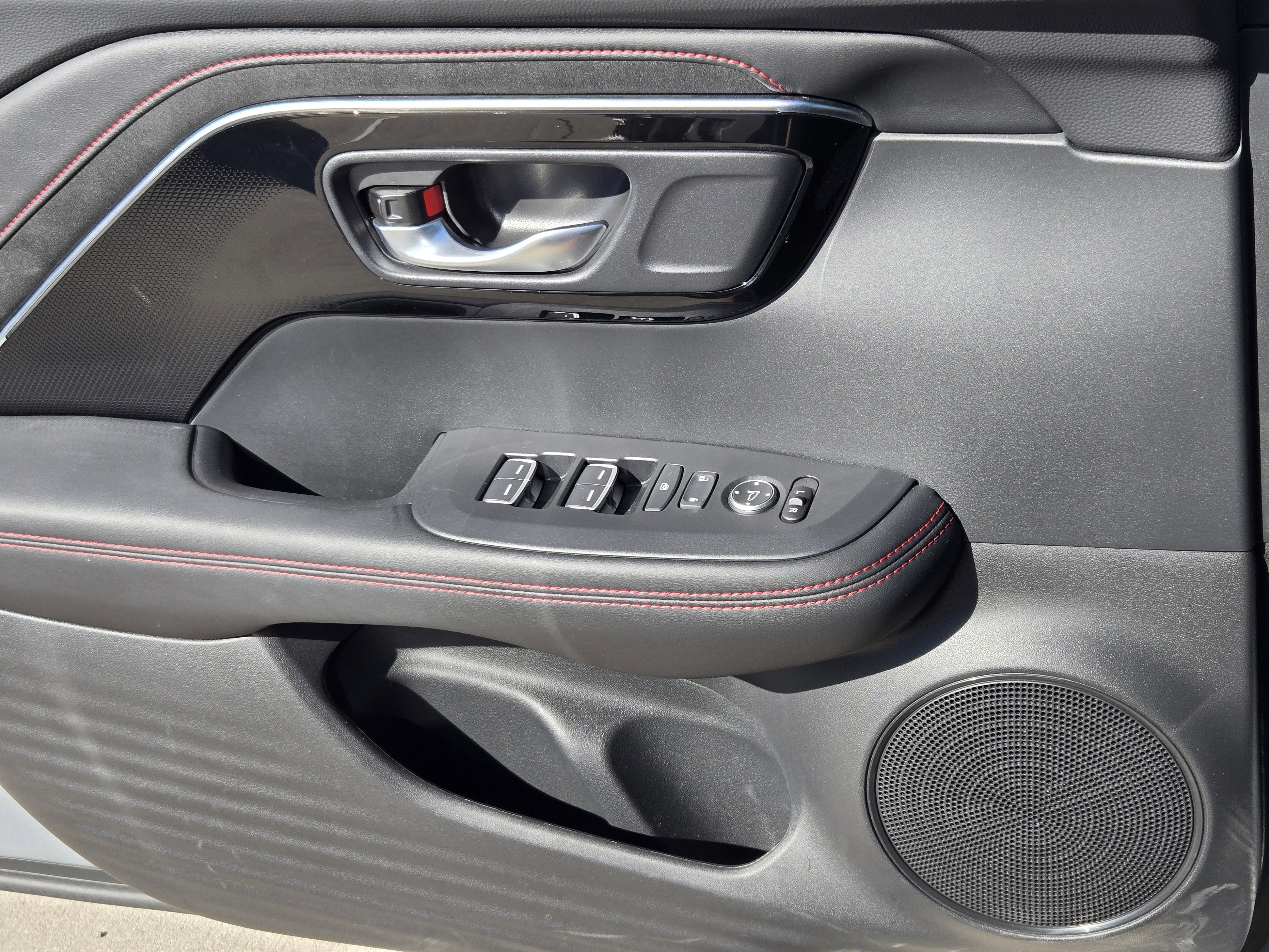 Certified 2025 Acura ADX A-Spec image 29