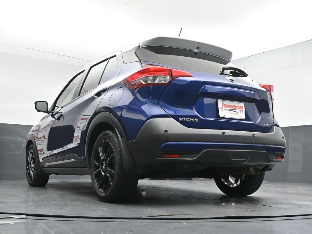 Used 2020 Nissan Kicks SR w/ SR Premium Package FWD image 35