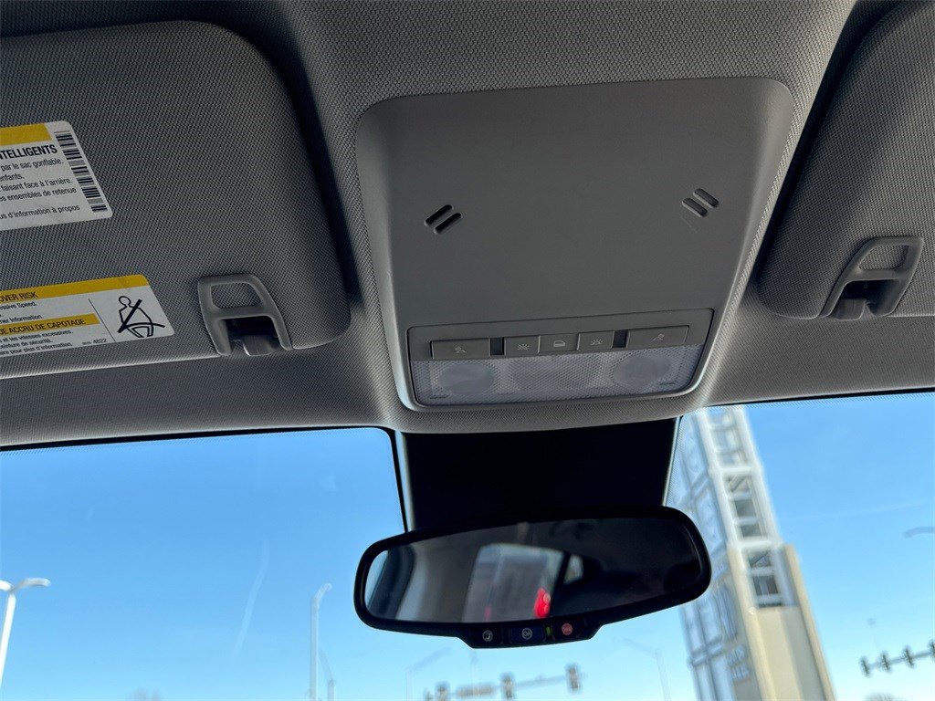 Used 2018 Chevrolet Trax LT w/ Driver Confidence Package image 29