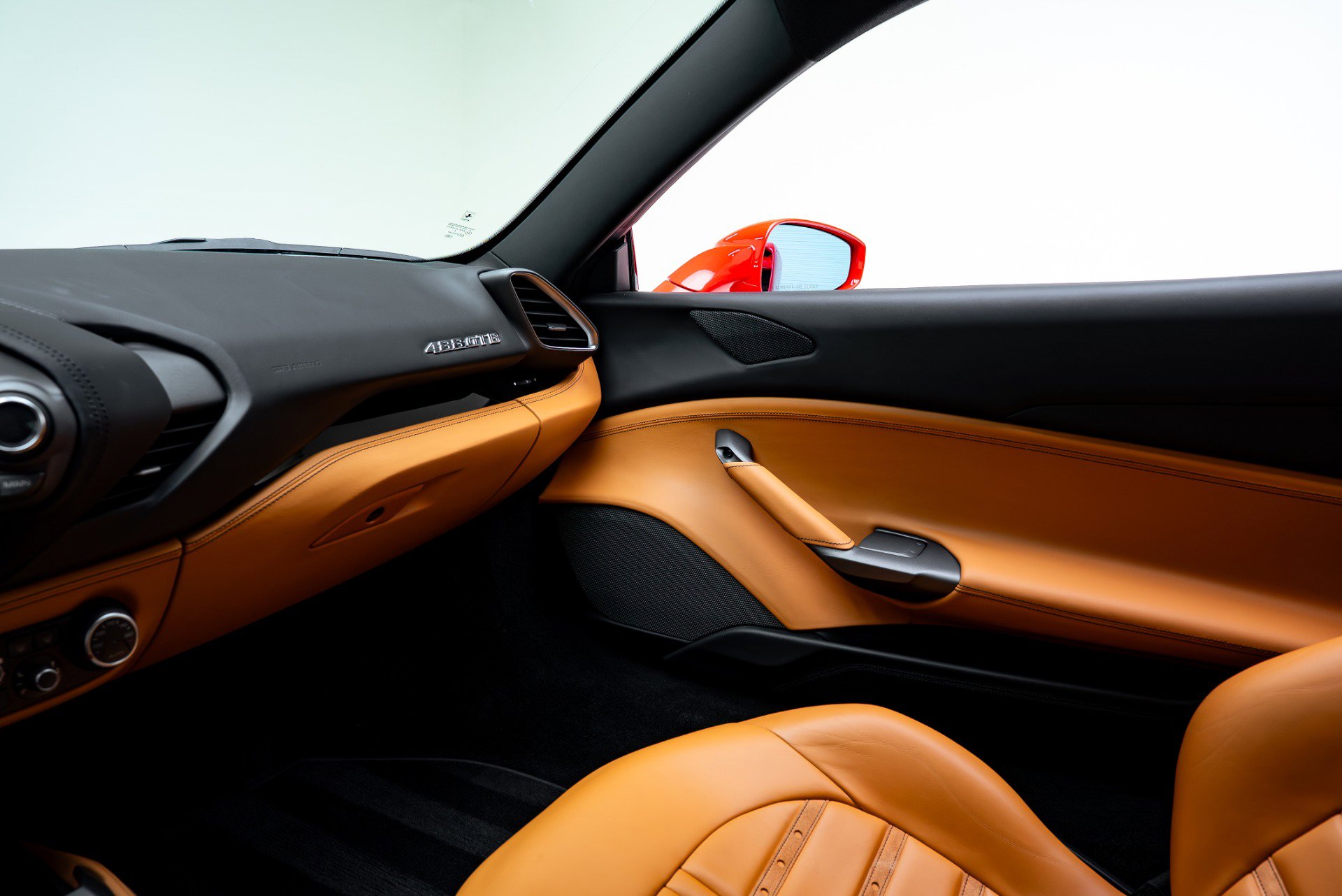 Used 2018 Ferrari 488 GTB image 48