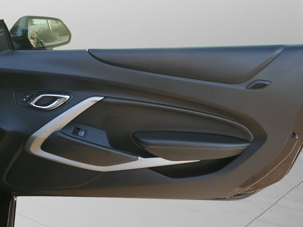 Used 2017 Chevrolet Camaro LT image 13