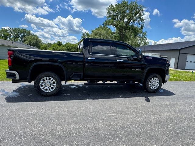 Used 2024 Chevrolet Silverado 2500 LTZ w/ LTZ Plus Package AWD/4WD image 7