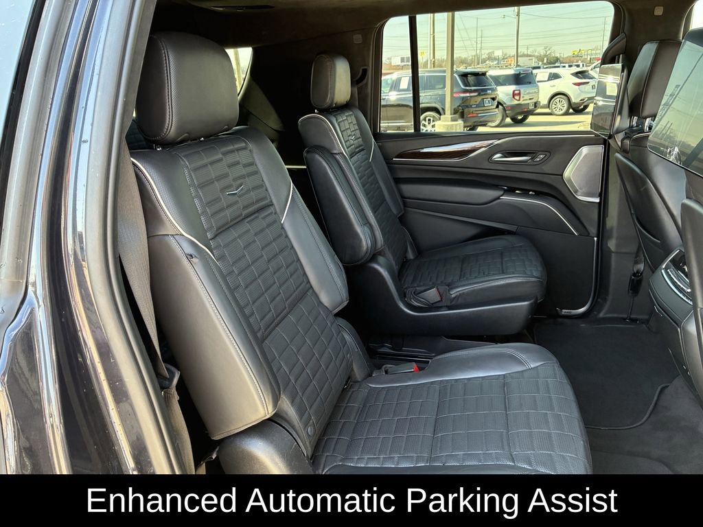 Used 2023 Cadillac Escalade ESV Sport Platinum w/ LPO, ONYX Package image 34