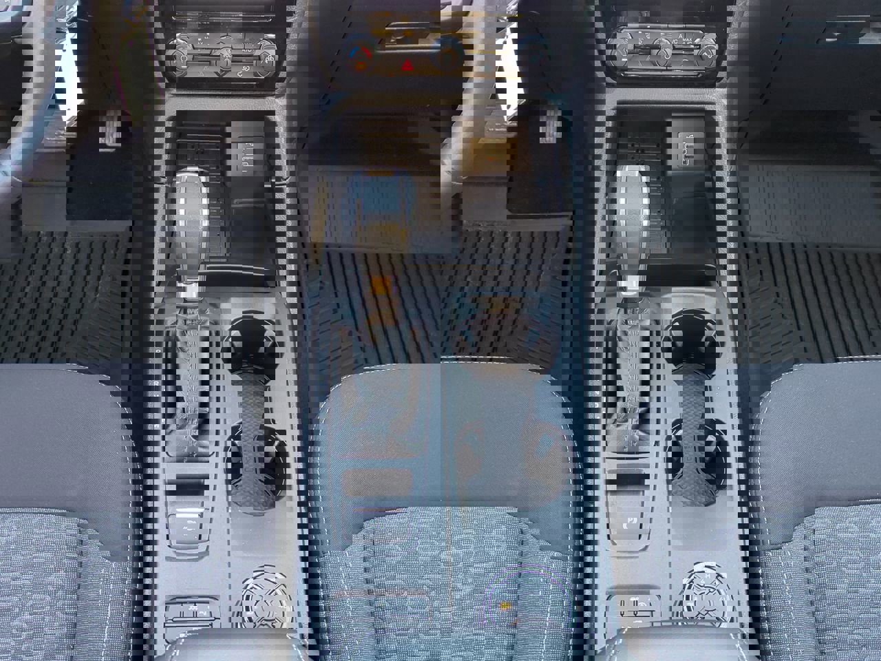 Used 2024 Ford Ranger XLT w/ FX4 Off-Road Package image 19