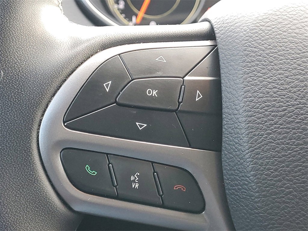 Used 2021 Jeep Cherokee Latitude Lux w/ Comfort/Convenience Group image 20