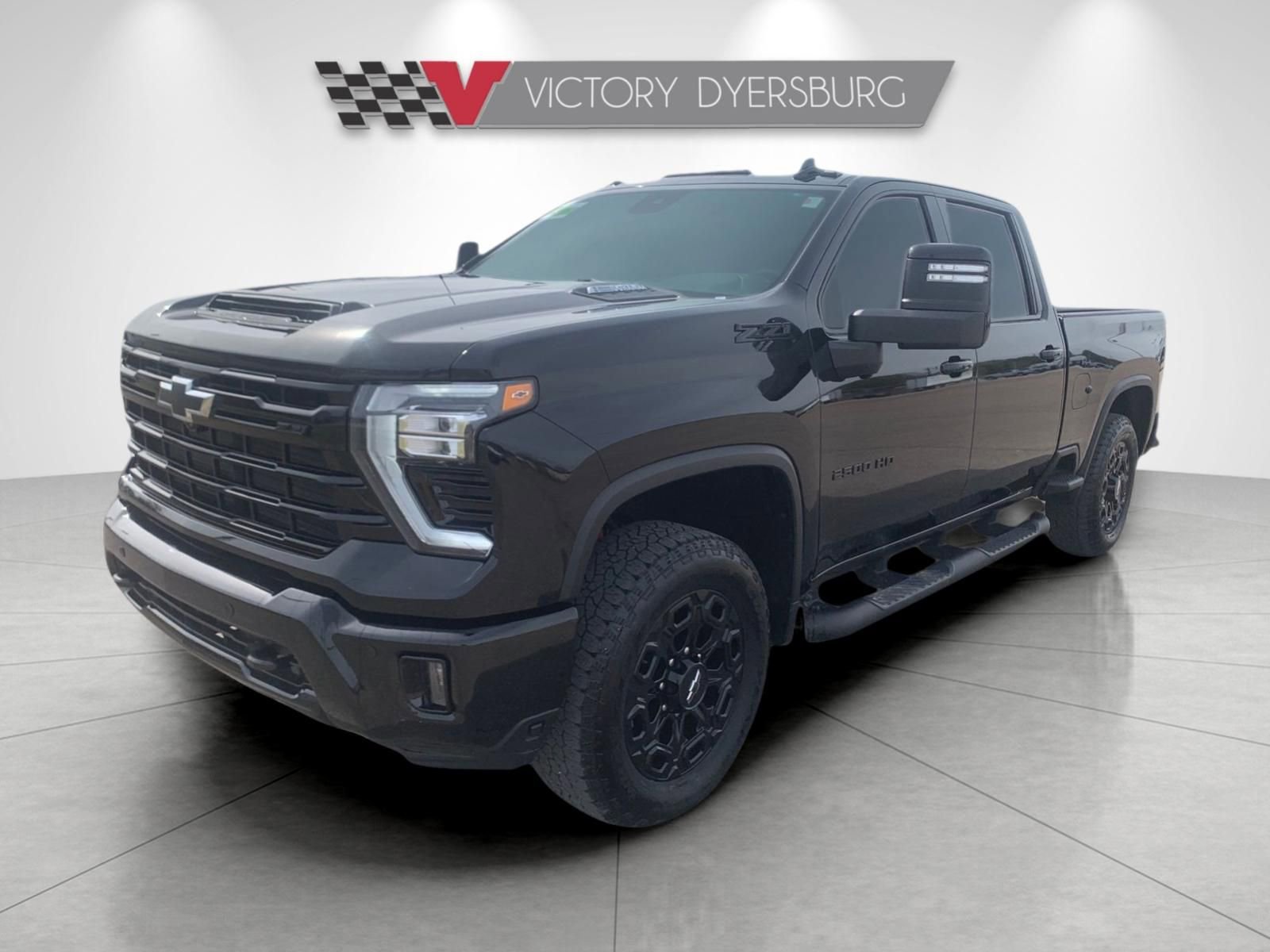 Used 2024 Chevrolet Silverado 2500 LTZ w/ LTZ Plus Package image 4