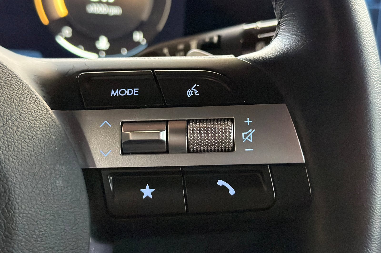 Certified 2025 Hyundai Santa Cruz Limited image 33