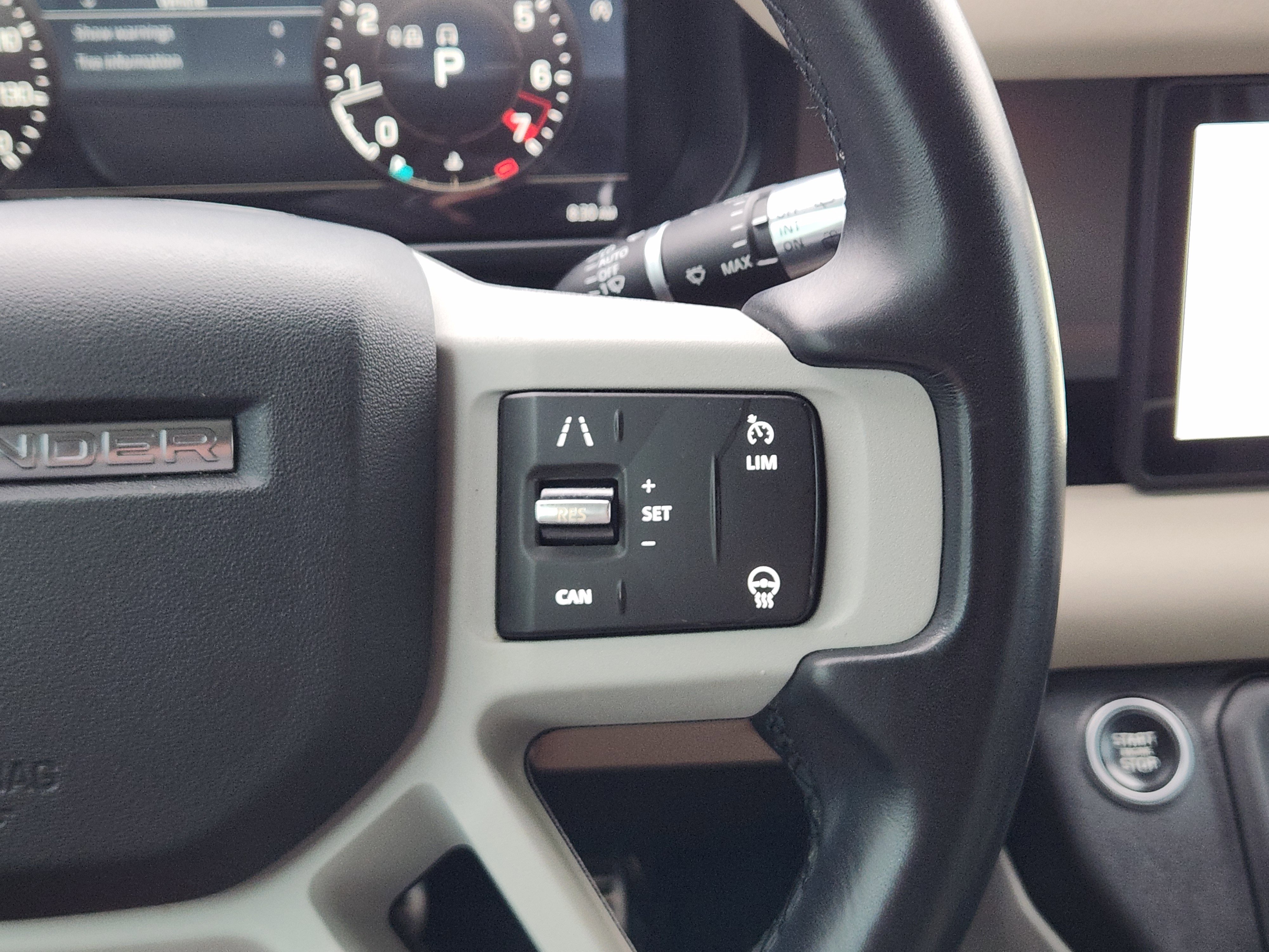 Used 2021 Land Rover Defender 110 SE image 28