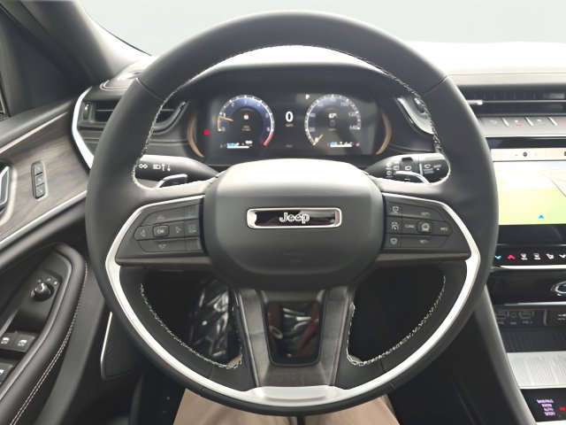New 2026 Jeep Grand Cherokee L Limited AWD/4WD image 15