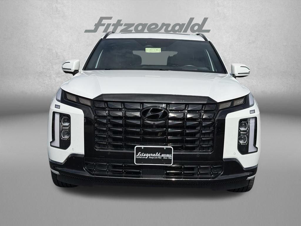 Used 2024 Hyundai Palisade Calligraphy AWD/4WD image 2