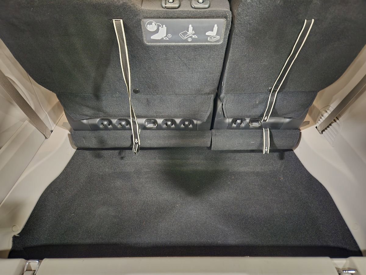 Used 2021 Chrysler Pacifica Touring FWD image 53
