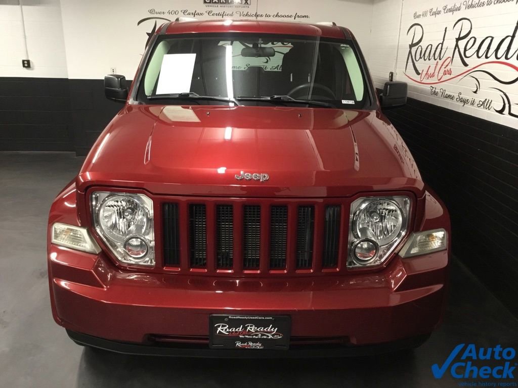 Used 2011 Jeep Liberty Sport image 4