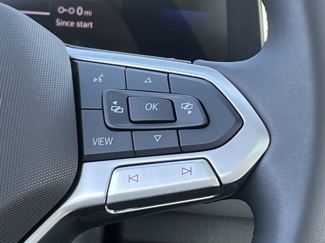 New 2026 Volkswagen Jetta SE FWD image 17