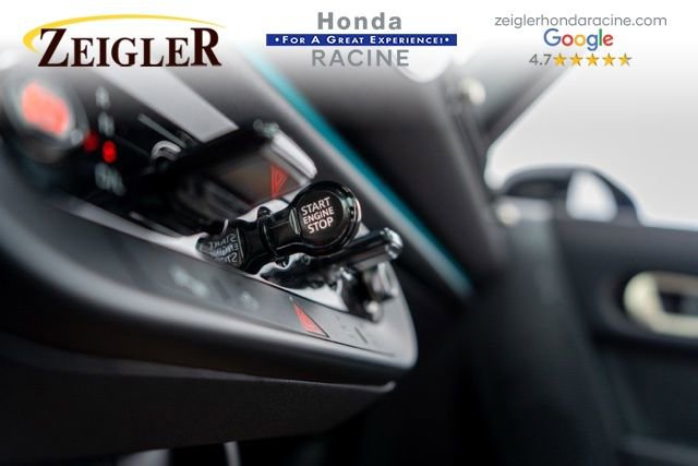 Used 2025 MINI Cooper 2-Door Hardtop image 25