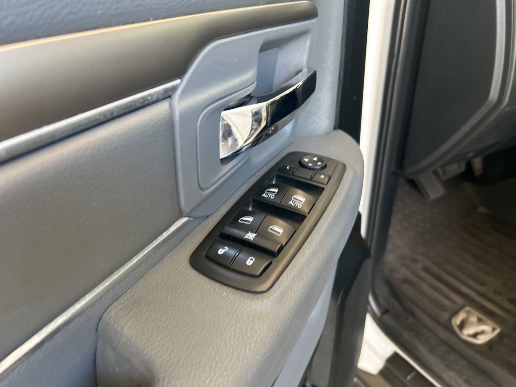 Used 2017 RAM 1500 Outdoorsman image 32