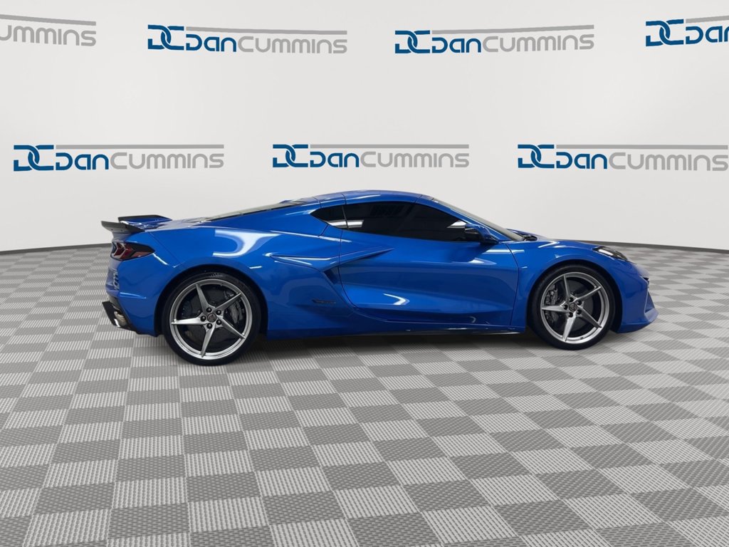 Used 2025 Chevrolet Corvette E-Ray AWD/4WD image 9