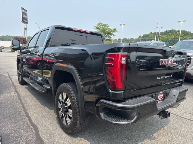 Used 2025 GMC Sierra 2500 Denali w/ Technology Package image 9