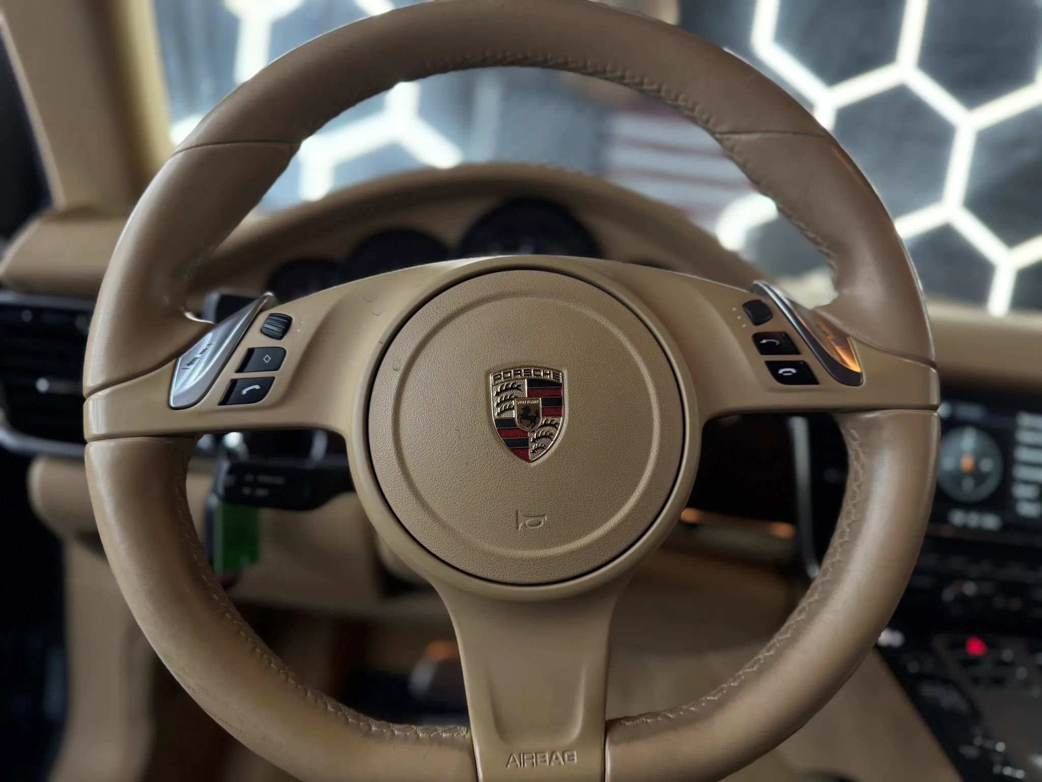 Used 2013 Porsche Panamera 4 Platinum Edition image 18