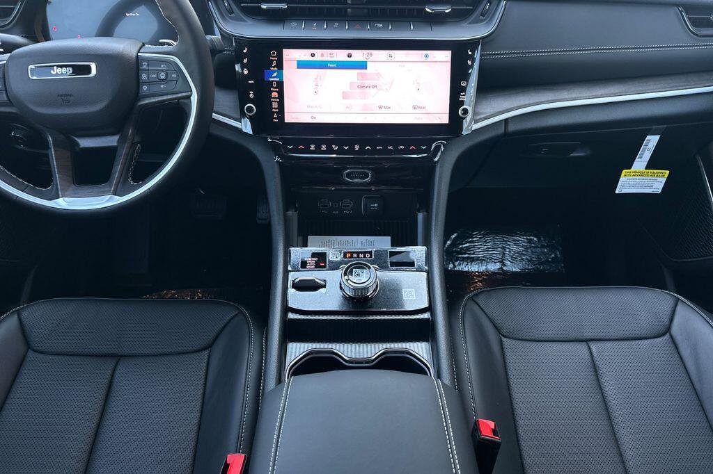 New 2026 Jeep Grand Cherokee L Limited AWD/4WD image 13