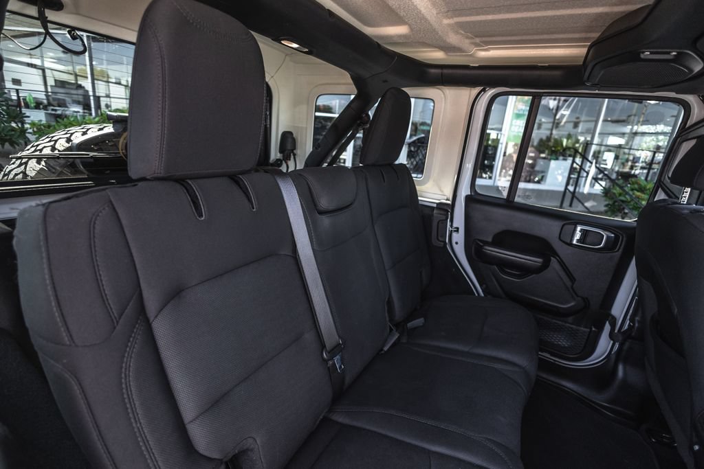 Used 2019 Jeep Wrangler Unlimited Sport S AWD/4WD image 27