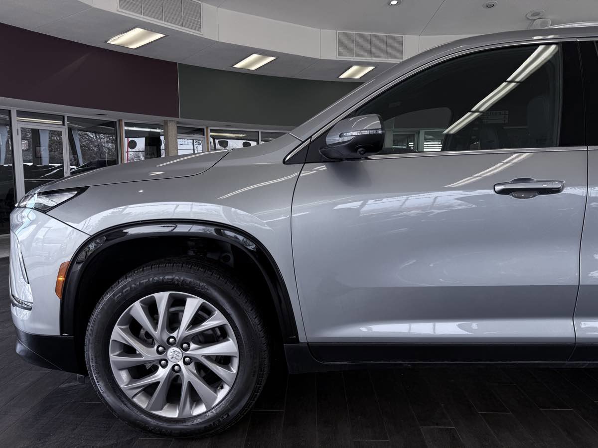Used 2026 Buick Enclave Preferred FWD image 18