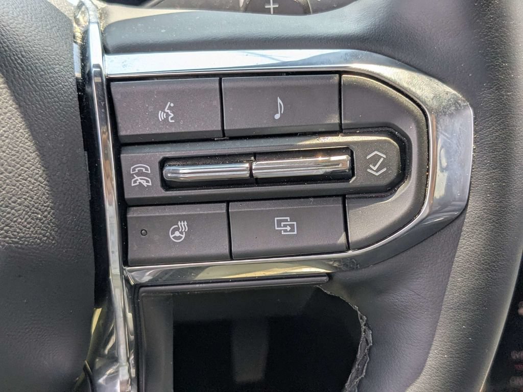 Used 2026 GMC Acadia Elevation w/ Elevation Premium Package FWD image 25