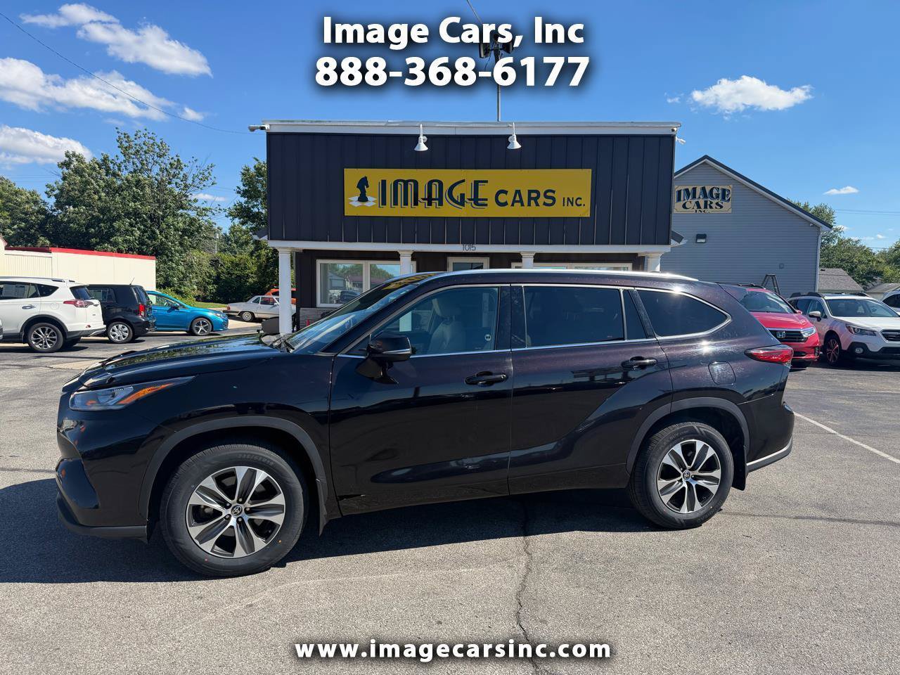 Used 2021 Toyota Highlander XLE