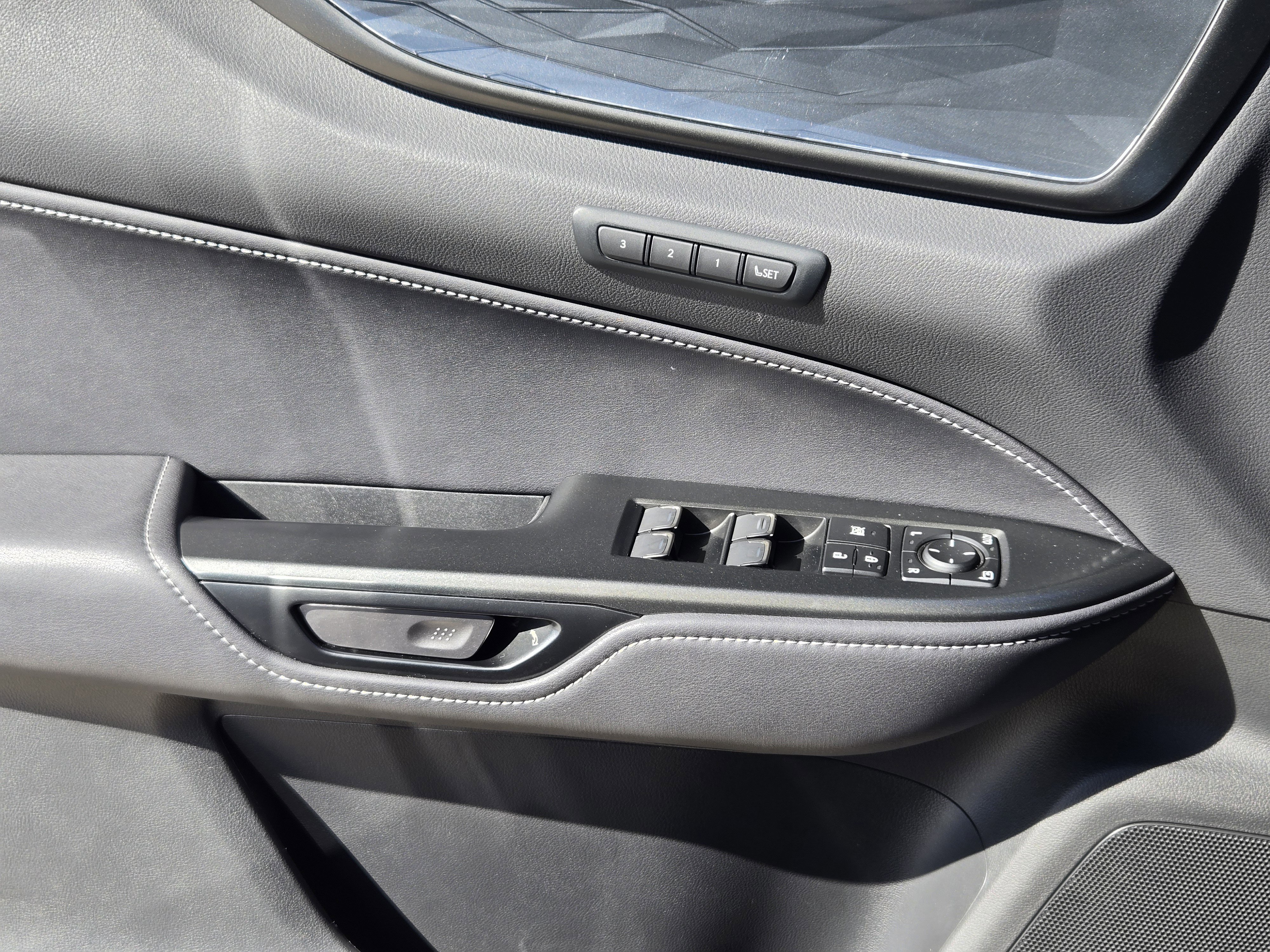 Certified 2025 Lexus NX 350 AWD w/ Accessory Package (2T) image 34