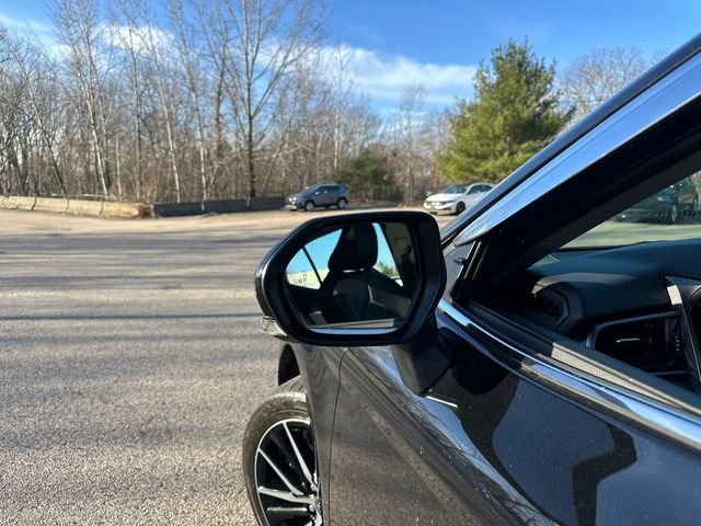 Used 2023 Toyota Camry SE w/ Cold Weather Package image 13