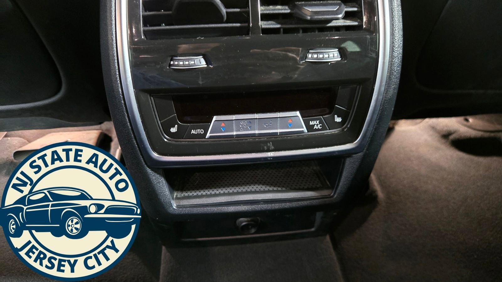 Used 2023 BMW X5 xDrive45e w/ Climate Comfort Package image 28