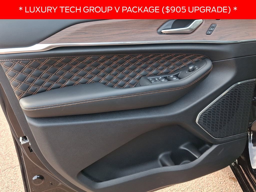 Used 2025 Jeep Grand Cherokee Summit w/ Obsidian Package image 13