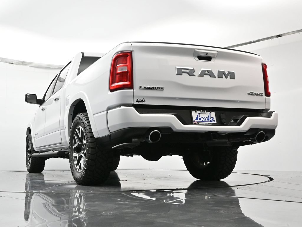 New 2025 RAM 1500 Laramie w/ Sport Appearance Package AWD/4WD image 40