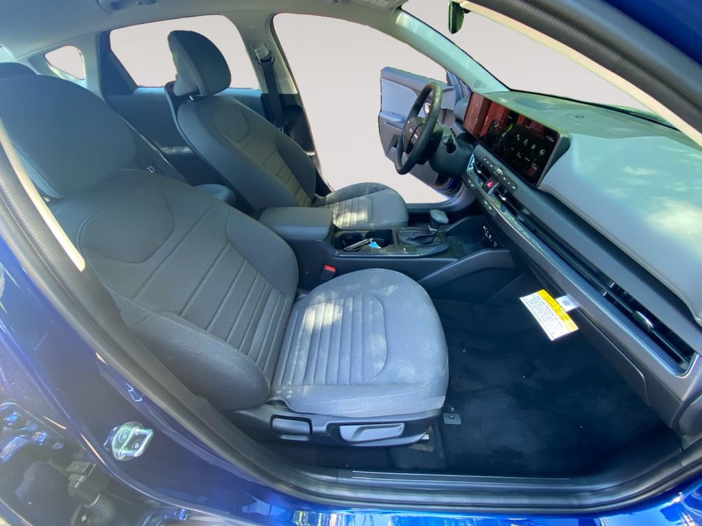 Used 2025 Kia K4 EX FWD image 9