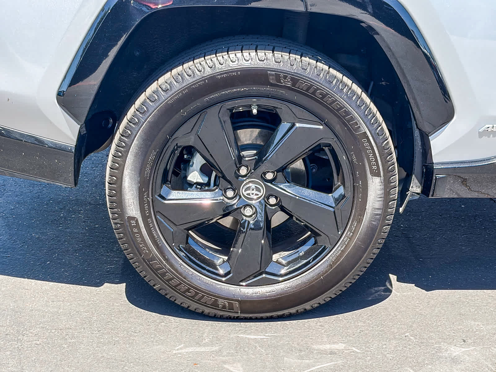 Used 2019 Toyota RAV4 XSE w/ XSE Weather Package AWD/4WD image 10