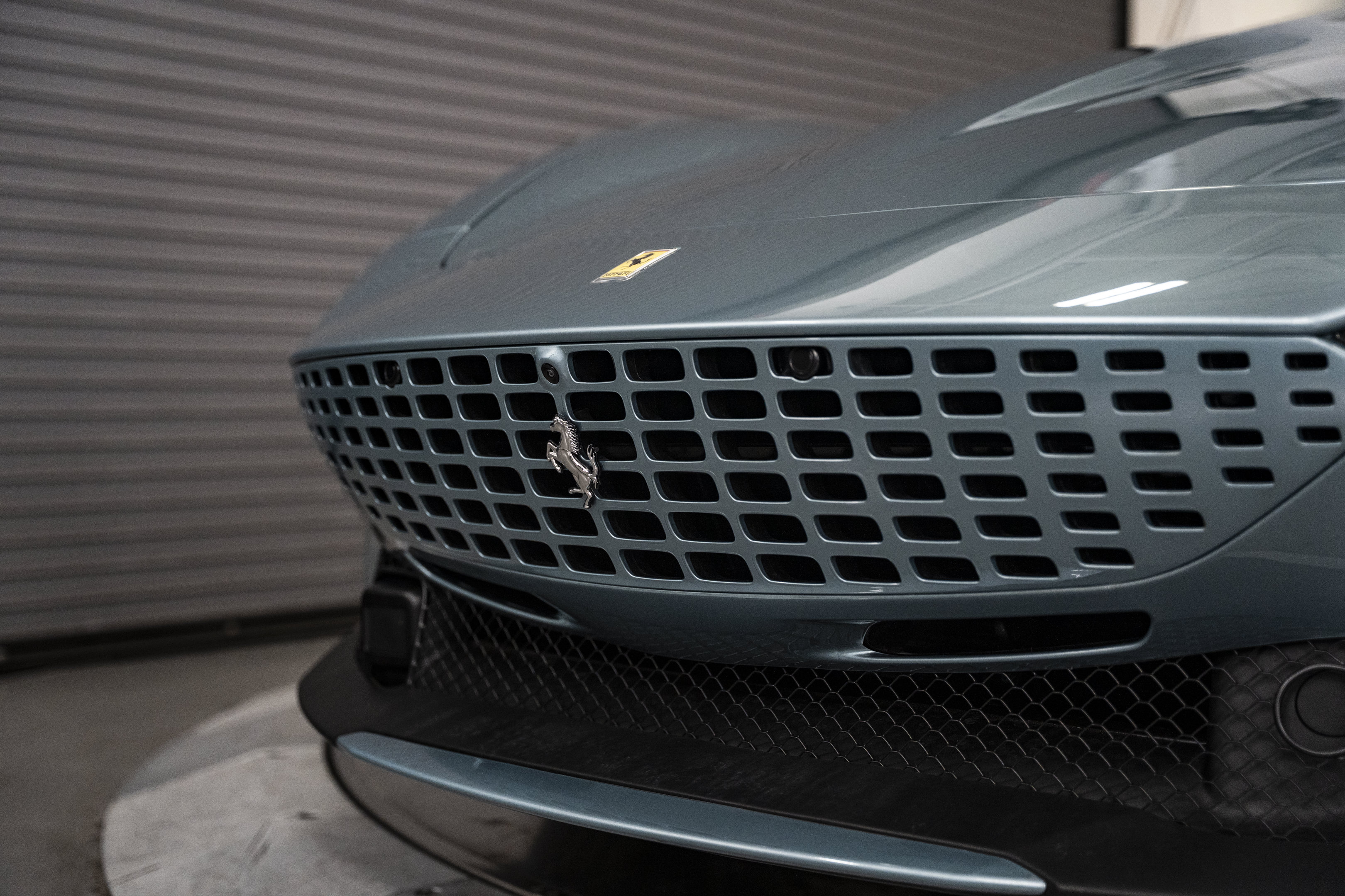 Used 2025 Ferrari Roma Spider RWD image 17
