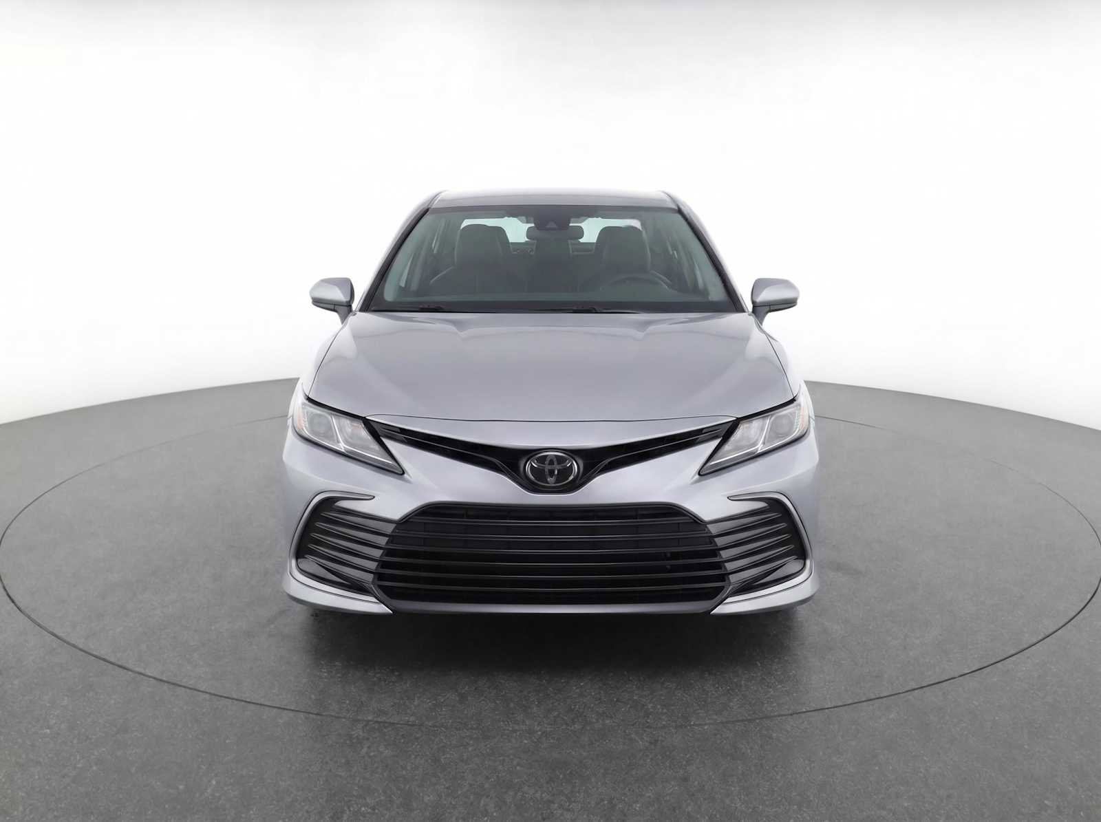 Used 2023 Toyota Camry LE AWD/4WD image 3