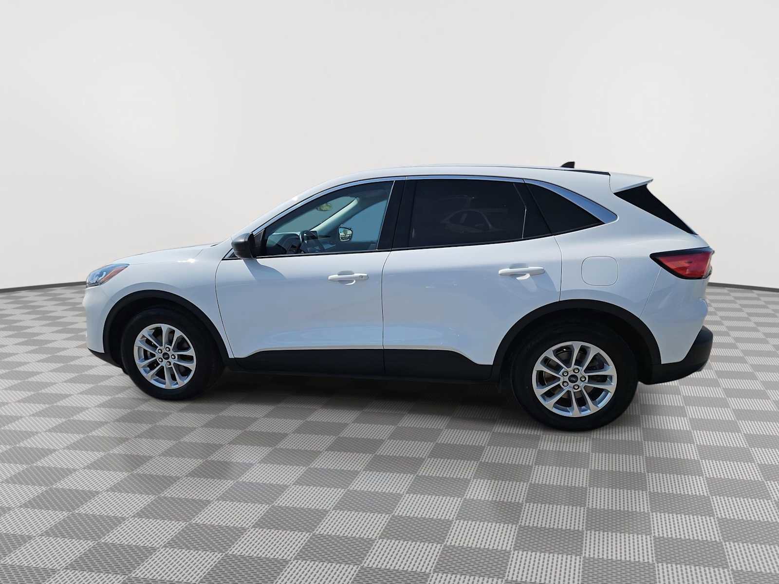 Used 2022 Ford Escape SE w/ Convenience Package image 5