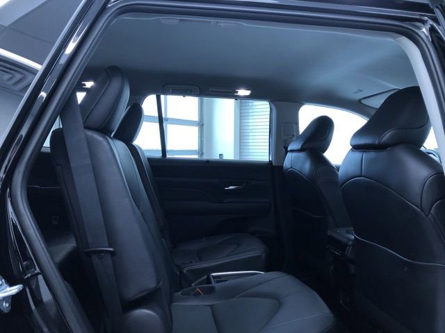 Used 2025 Toyota Grand Highlander AWD image 20